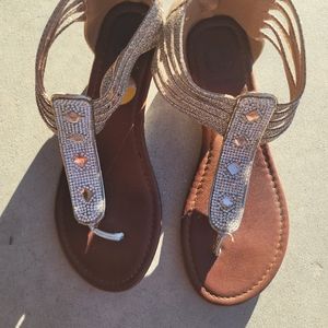 Girls size 3 Daisy Fuentes Bling Sandals